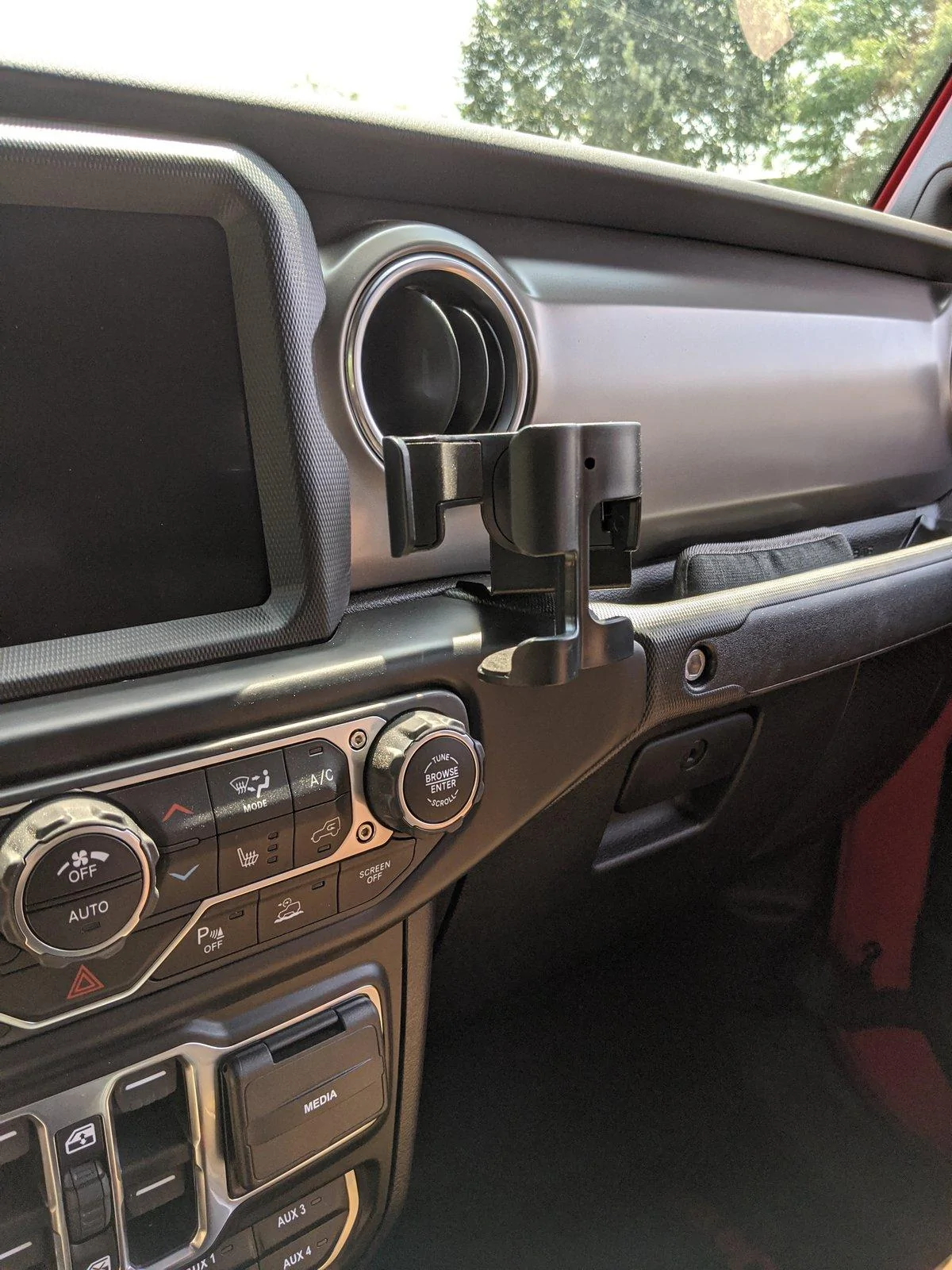 Jeep Gladiator 67 Designs or Bulletproof Mounting Solutions? A9491B81-1B44-4658-AEB1-ED56F70C3663