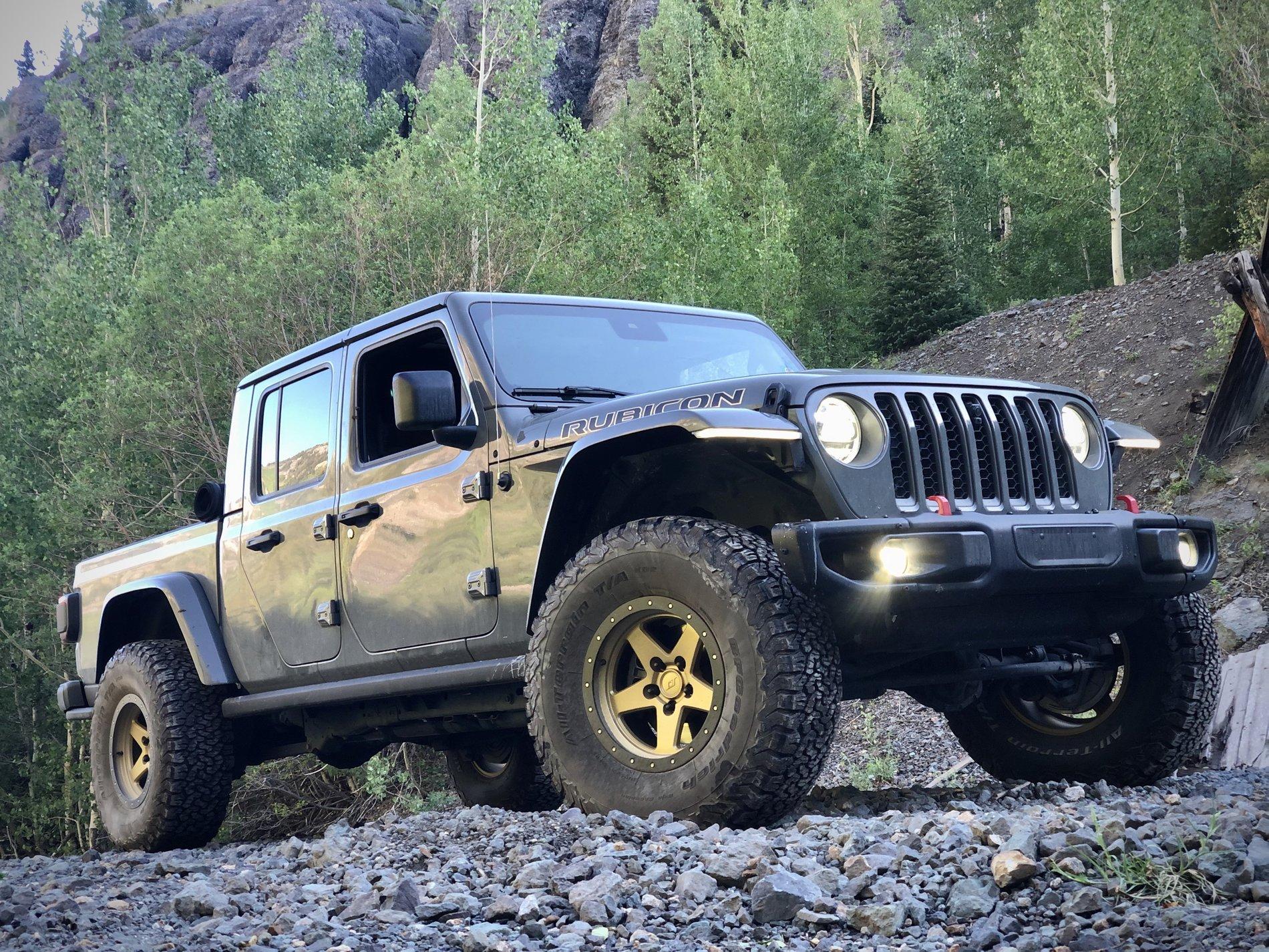 Jeep Gladiator Project “Fools Gold” 52152273-B300-4F27-A697-CF71D6E718D1