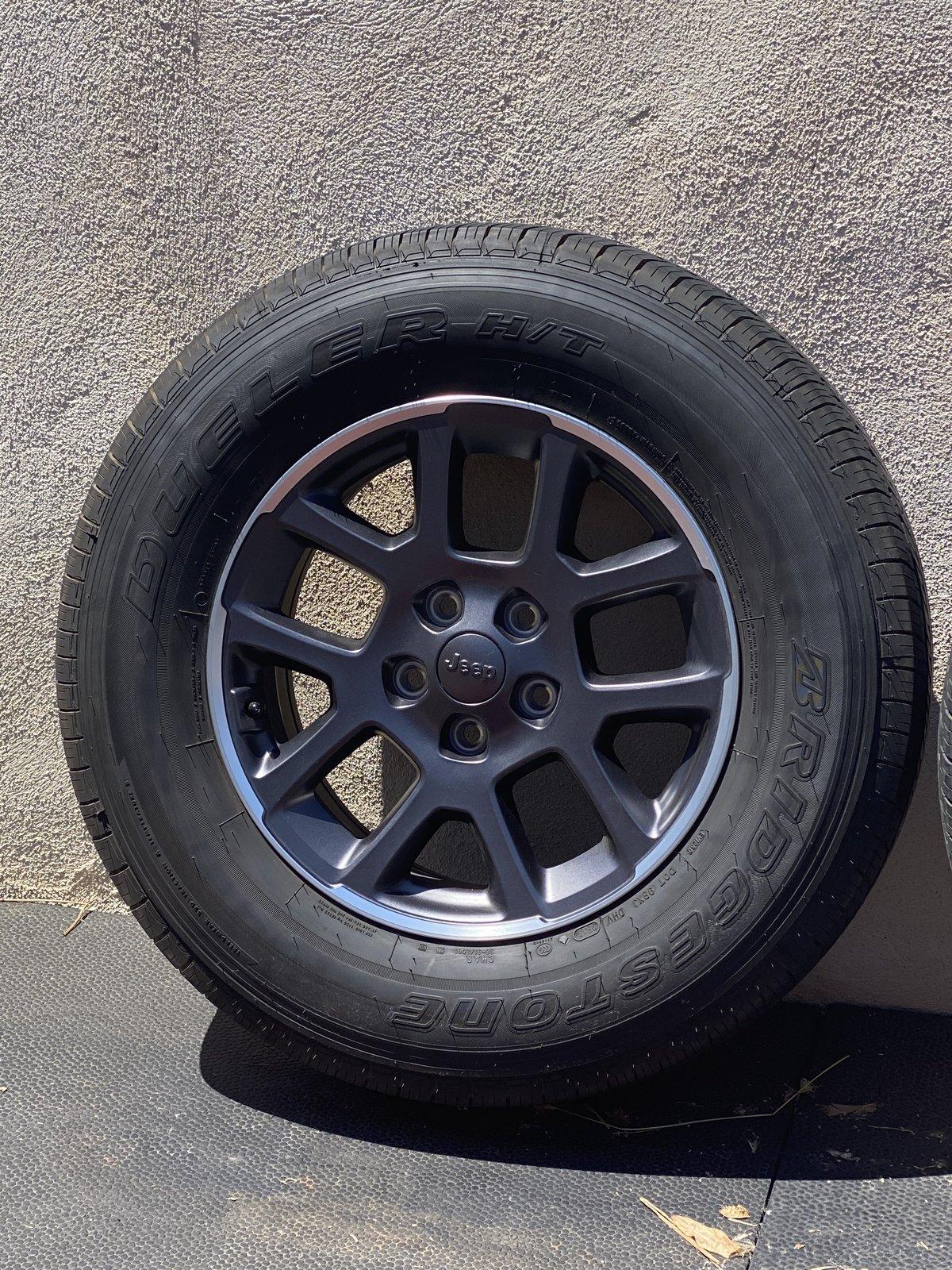 Jeep Gladiator OVERLAND JT TAKEOFF WHEELS & TIRES &TPMS SENSORS PLUS SPARE 89AB971C-3681-4AF9-BAAF-31BB1D44EB8D