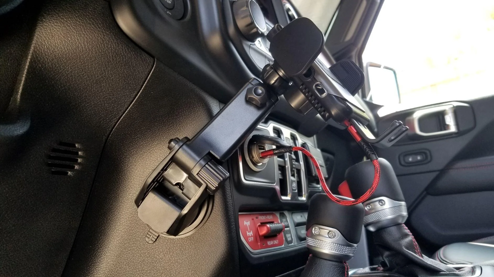 Jeep Gladiator Phone Solutions 20200711_143455a