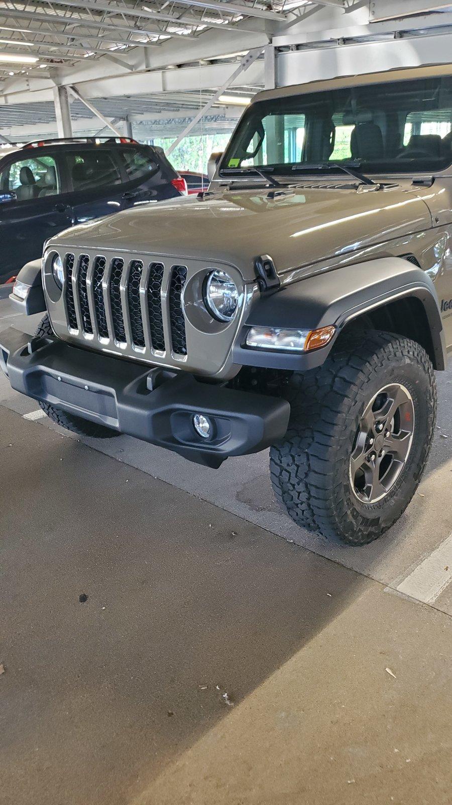 Jeep Gladiator Rubicon OEM Rims & Falken Tires on Sport S 20200710_183016