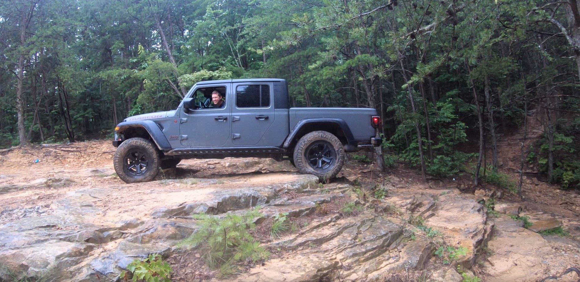 Jeep Gladiator JeepnJam’s JTR Verus Build & Rig Journal new line on ledges zac6.JPG