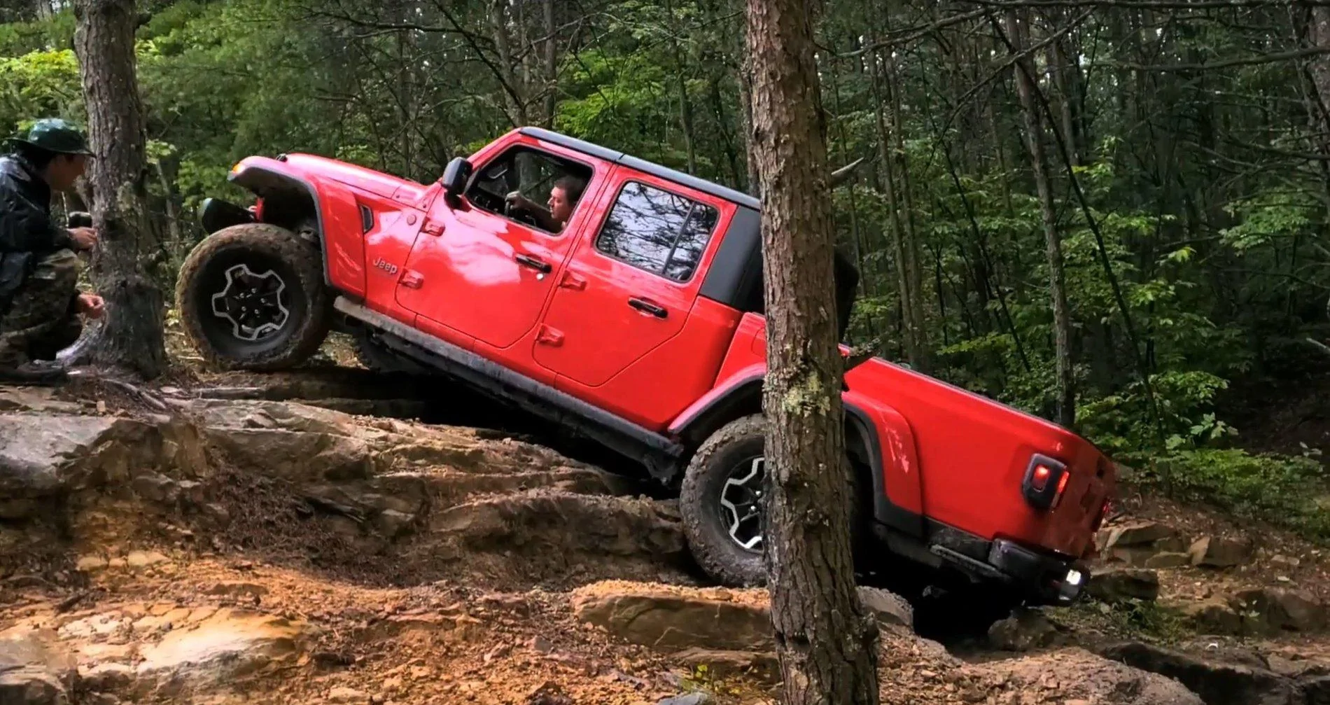 Jeep Gladiator JeepnJam’s JTR Verus Build & Rig Journal Up the Ledges 3