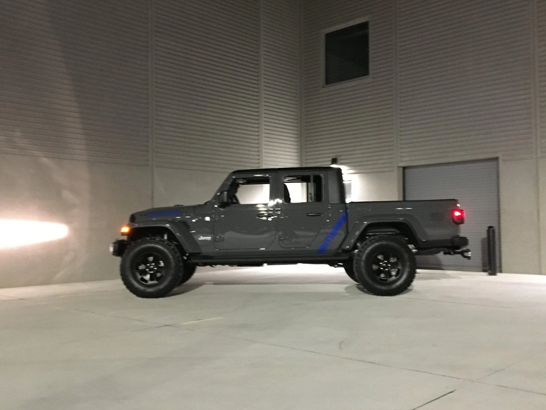 Jeep Gladiator Basic Sport IMG_2842[1]