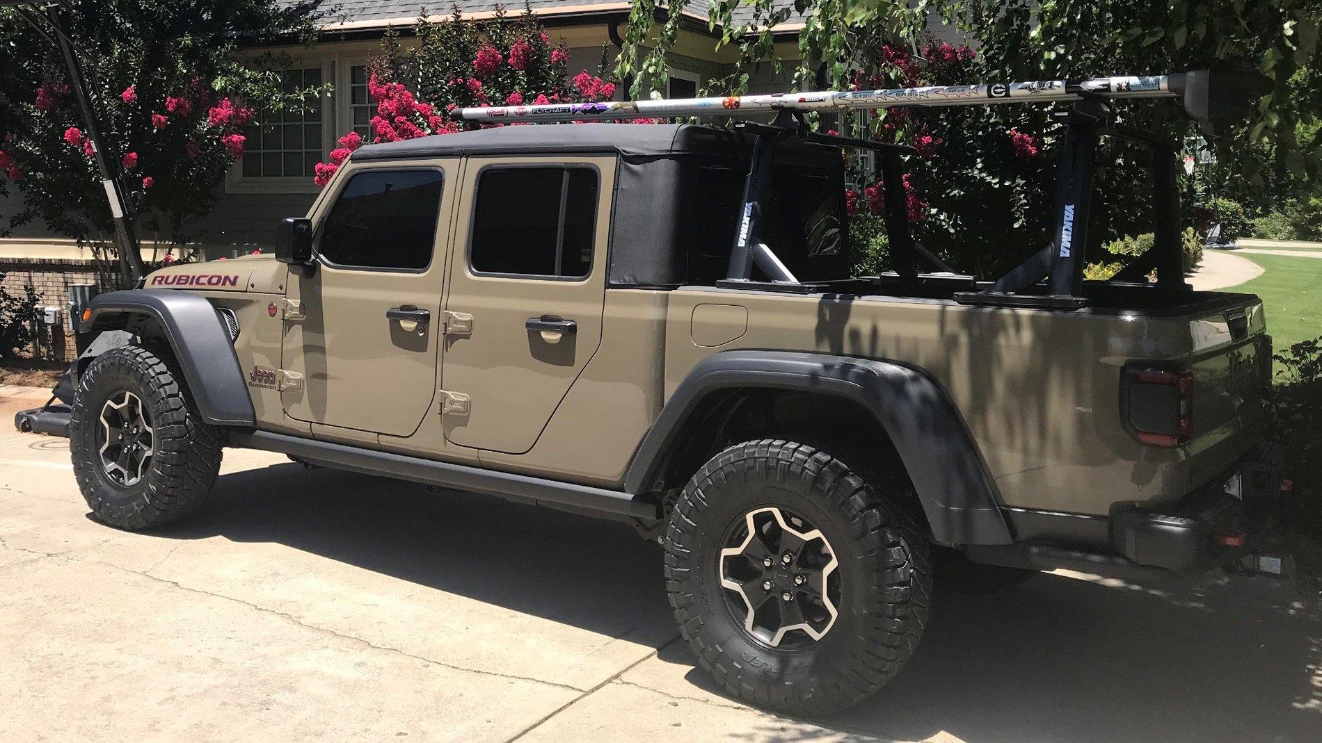 Jeep Gladiator Okay Fisherman, How are YOU transporting your rods? gladiator