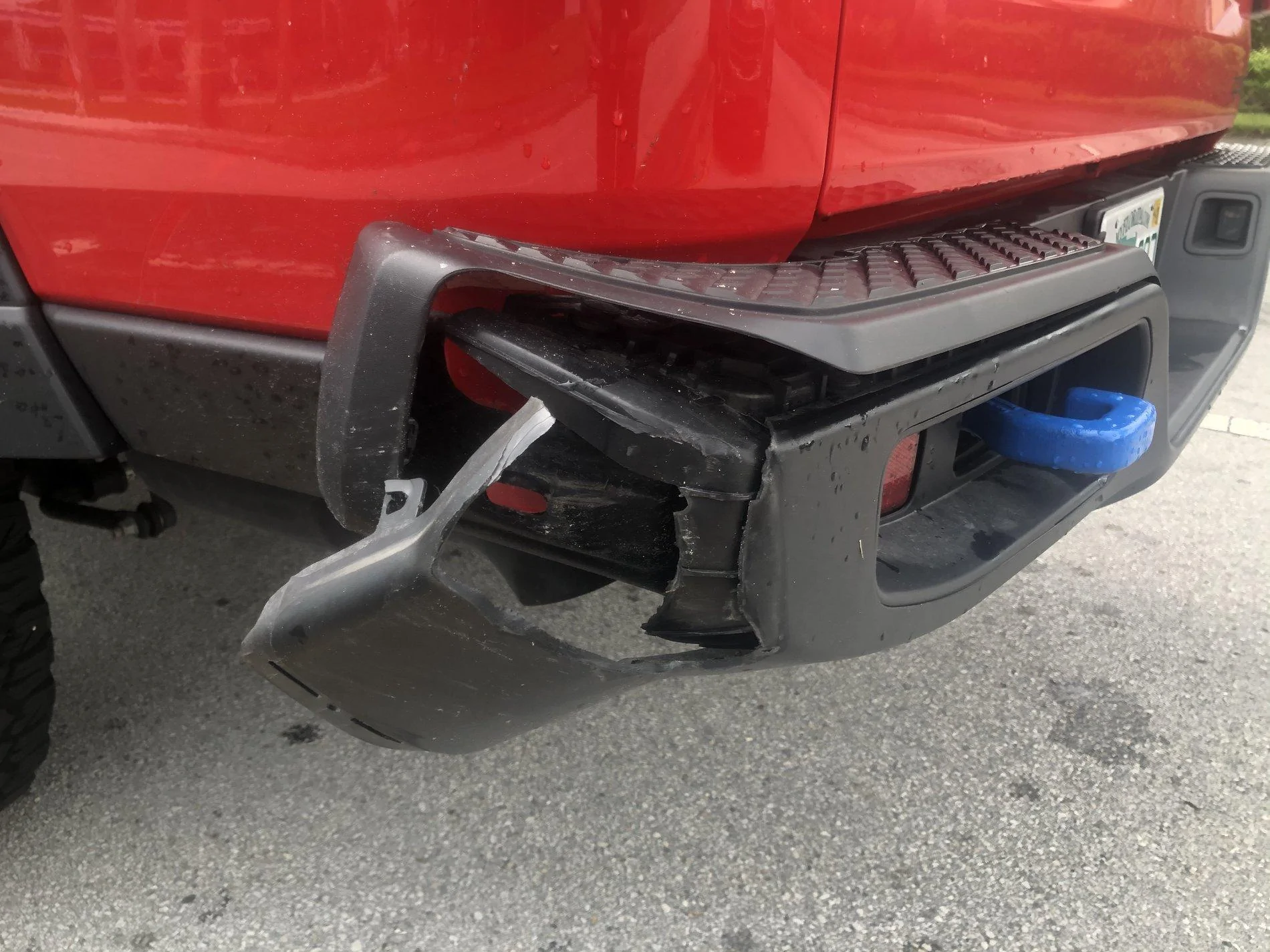 Jeep Gladiator Got into a fender bender 201D9728-7FE6-48DC-A9EE-2E0E38DFF785