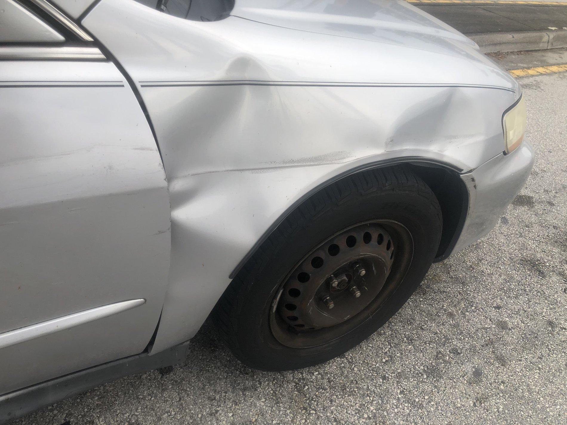 Jeep Gladiator Got into a fender bender B9D3272E-FA4E-4D64-AE7B-EE46C90DE3A9