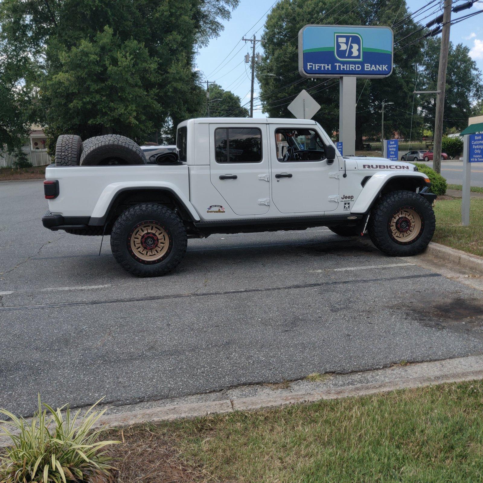 Jeep Gladiator Gladiators on Mopar 2" Lift Kit IMG_20200713_152659