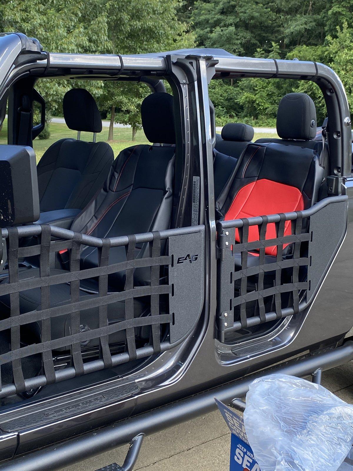 Jeep Gladiator Opinions in these seat covers 11B525F8-D093-471C-97B6-5E0F9F7DBB29