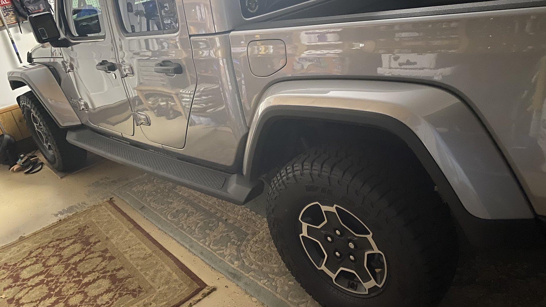 Jeep Gladiator SHOW ME YOUR WHEELS! 3FFC1049-B91F-4BA4-A76B-A889670A37A9_1_201_a