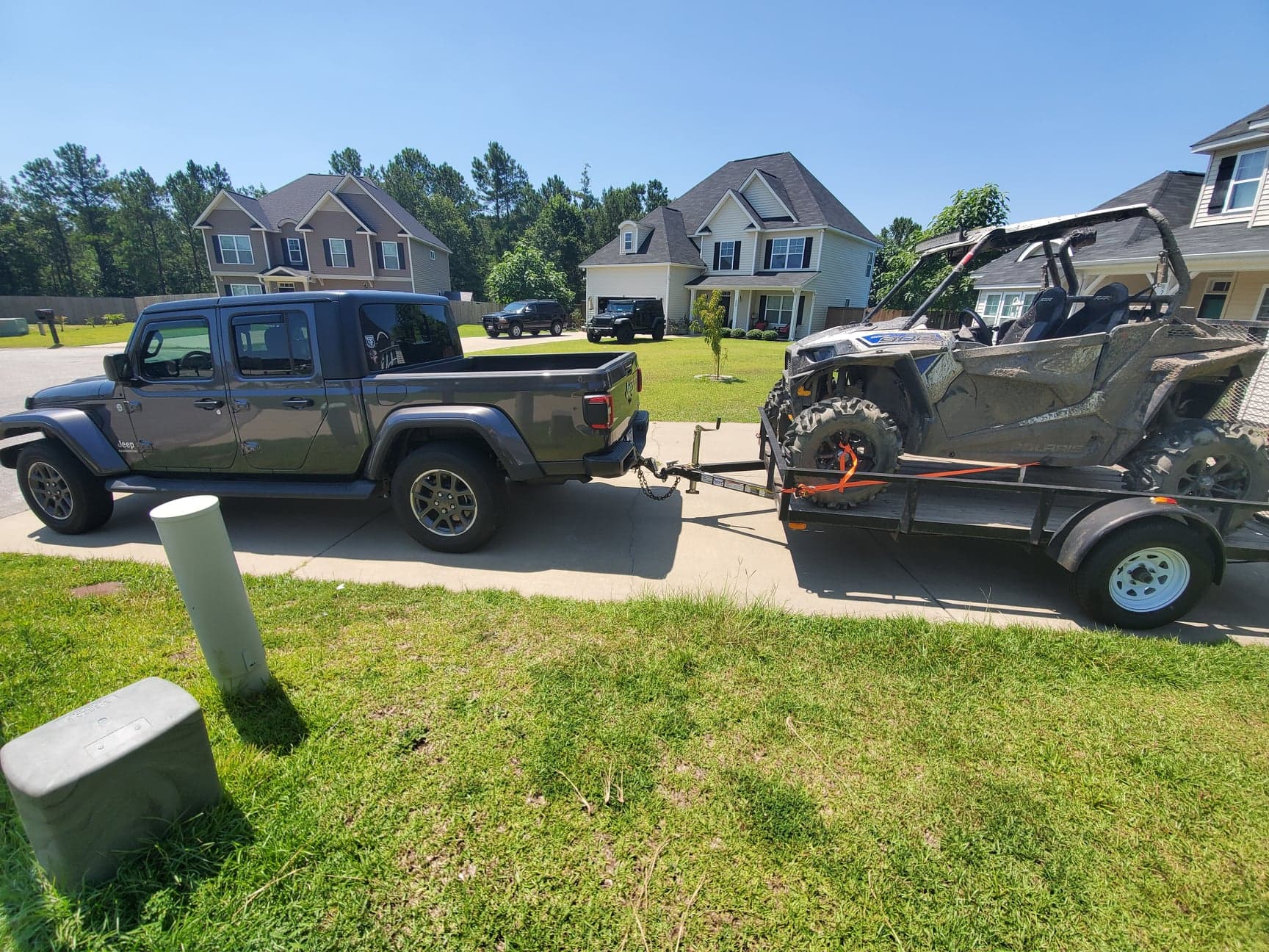 Jeep Gladiator Towing Polaris RZR with Overland w/ Tow package 109127460_667154667348577_1091642854627542876_n