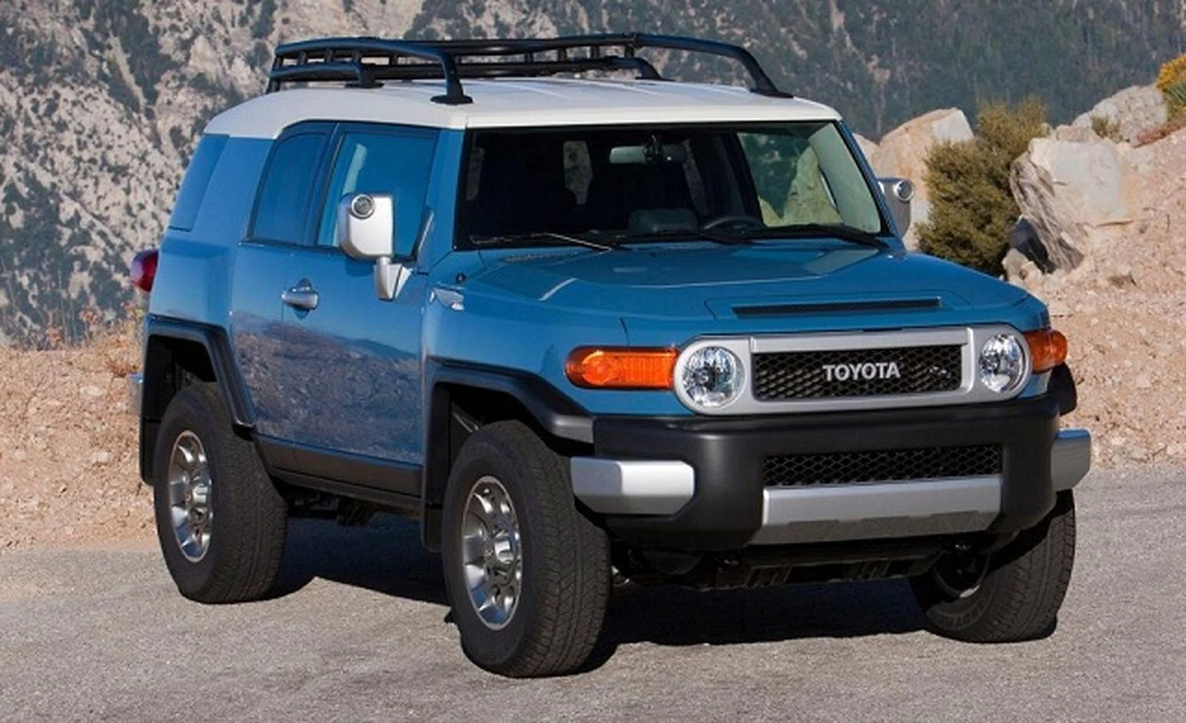 Jeep Gladiator New Ford Bronco jeeps-toyota-fj-cruiser-off-road-24