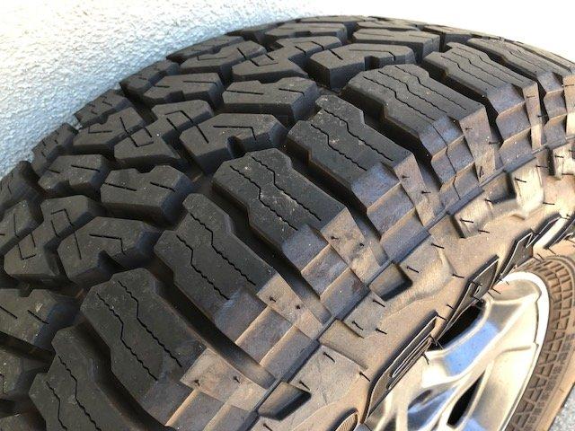 Jeep Gladiator JTR Wheels / AT Tires / TPMS / Lugs / Spare Wheel4
