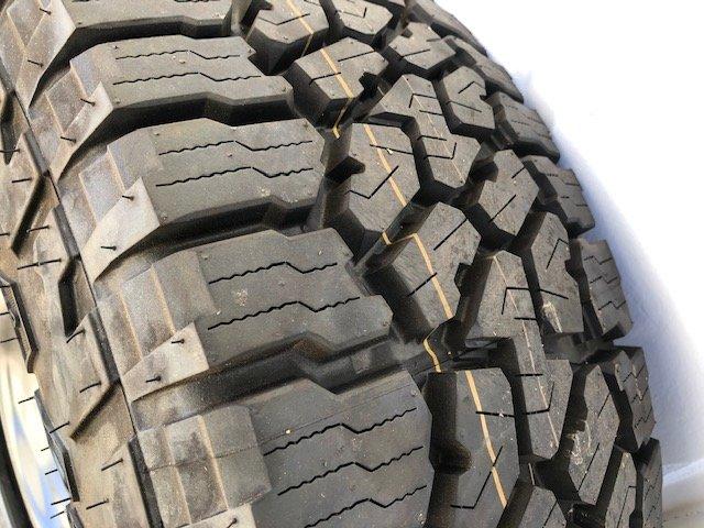 Jeep Gladiator JTR Wheels / AT Tires / TPMS / Lugs / Spare Wheel6