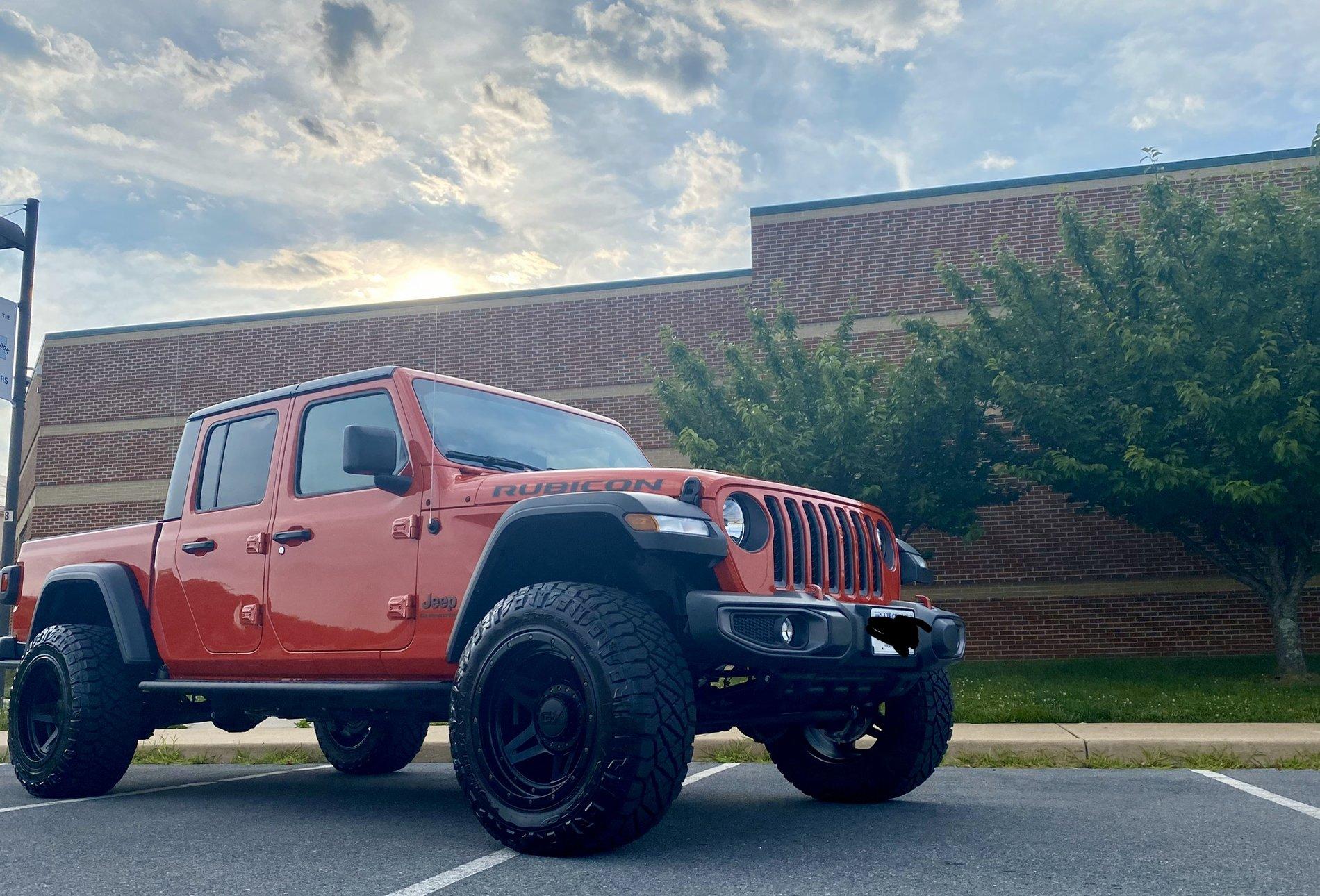 Jeep Gladiator Wheels?! Wheels?! Wheels?! 057C472F-6CC8-4CC5-BCED-4558CD8D21F5