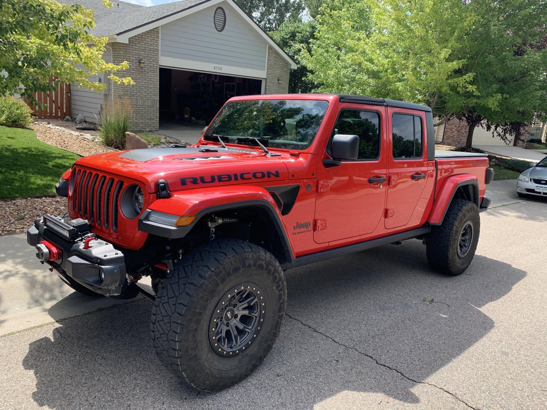 Jeep Gladiator Dirty Life 9303 DT-1 Wheel 40LBS 1B0B945B-8F67-4CDD-840A-8641EC6E4BDB