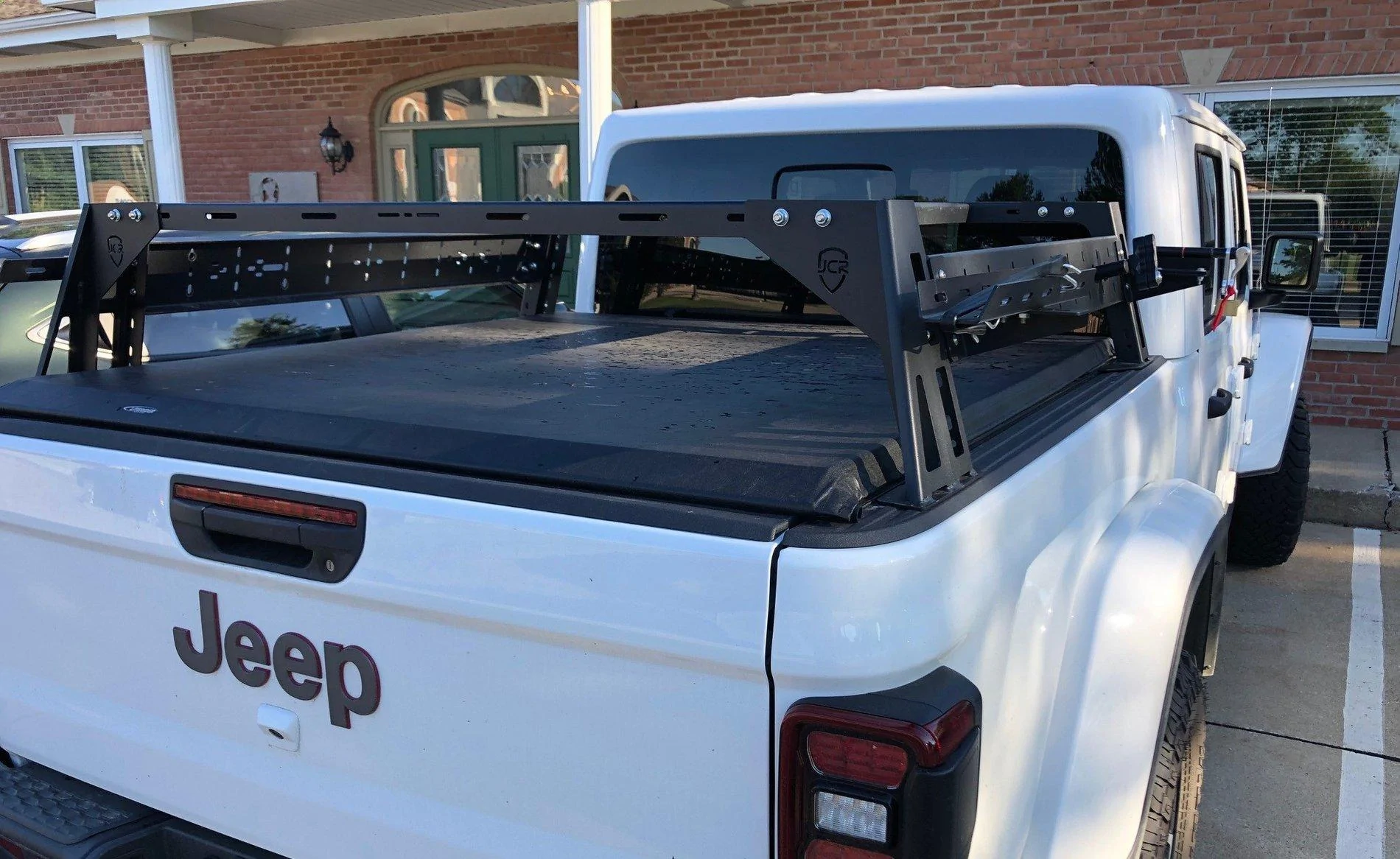 Jeep Gladiator Tonneau Cover to fit with bed rack IMG_5145 (2)