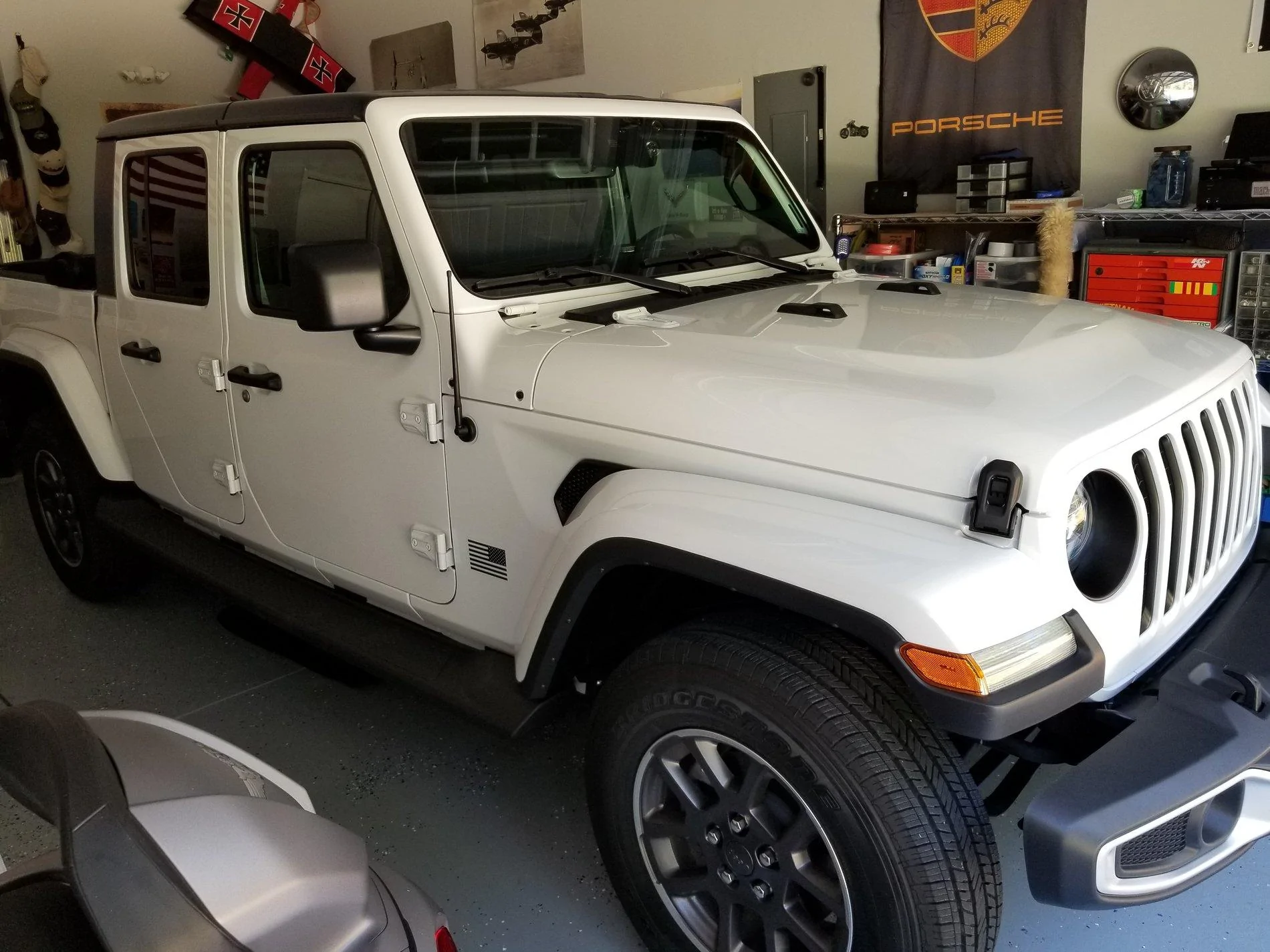 Jeep Gladiator Silver Grill inserts 20200715_110505