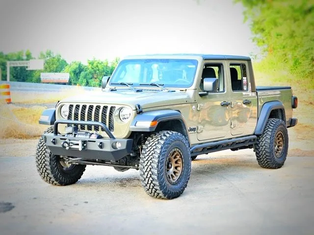 Jeep Gladiator Lets see all those Gladiators with lifts and bigger tires! e003332b-1de7-4e99-b6c5-437fbccb1d1c-jpeg