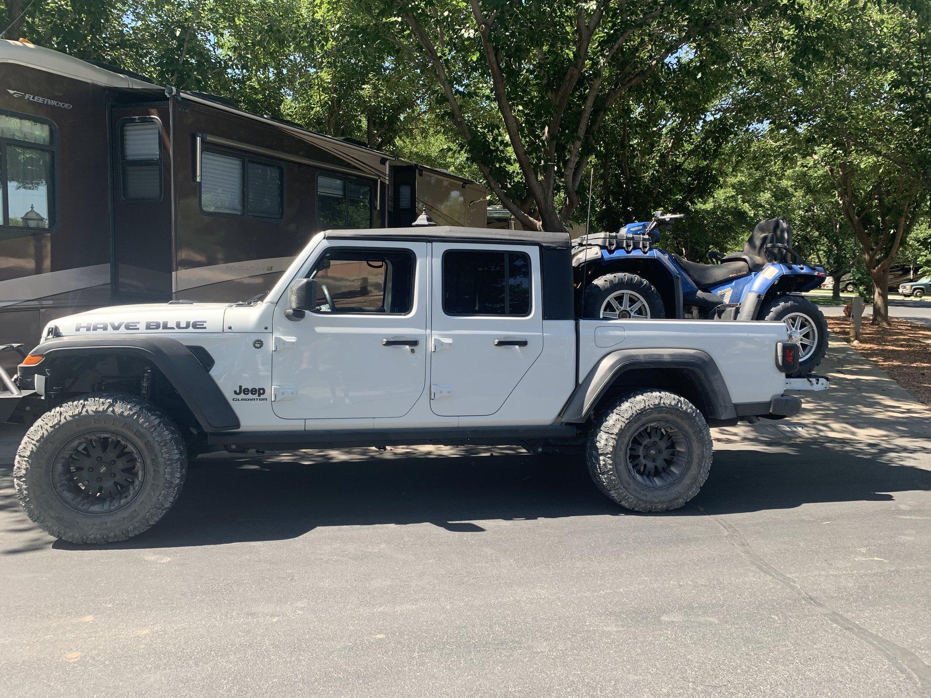 Jeep Gladiator -- 2020+ Gladiator Picture Game -- 28887CC1-3842-4CE6-B77E-A84513CB11F2