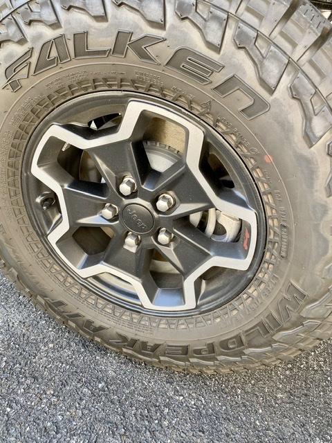 Jeep Gladiator Upgraded Rubicon Wheels $200 Each D417258F-F49B-45A9-9907-B4BF80A1901F
