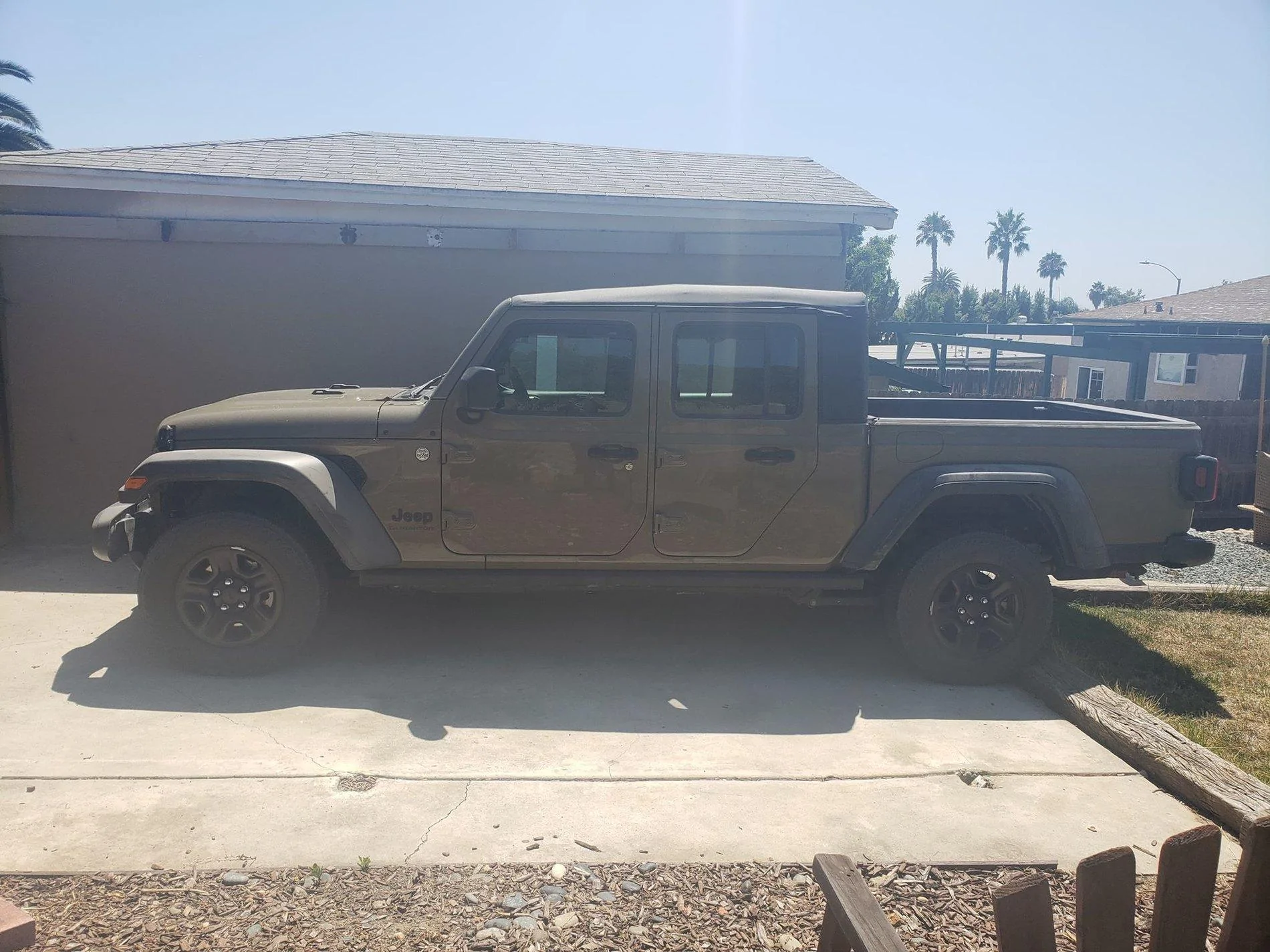 Jeep Gladiator Gladiators on Mopar 2" Lift Kit glad stock height
