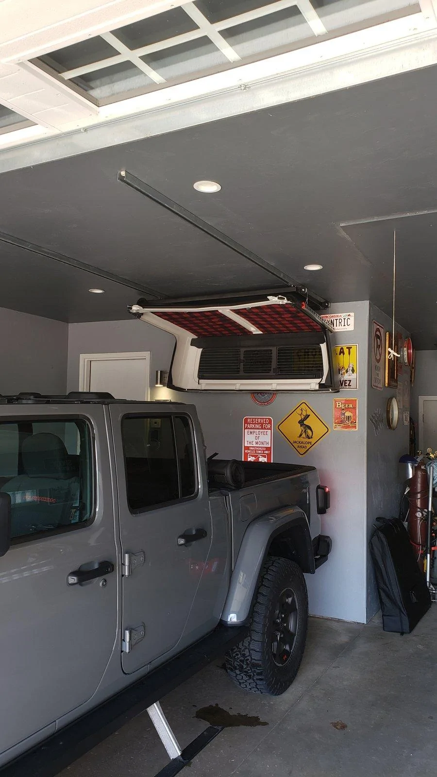 Jeep Gladiator Hanging Gladiator roof from garage ceiling joists? 20200320_143623