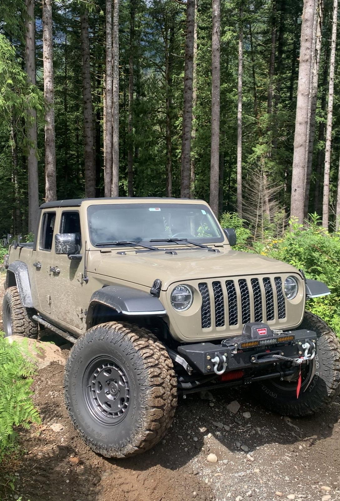 Jeep Gladiator Rock Krawler 3" X Factor JT System E21352BB-7F67-42F5-ABCD-226F72CF5B1F