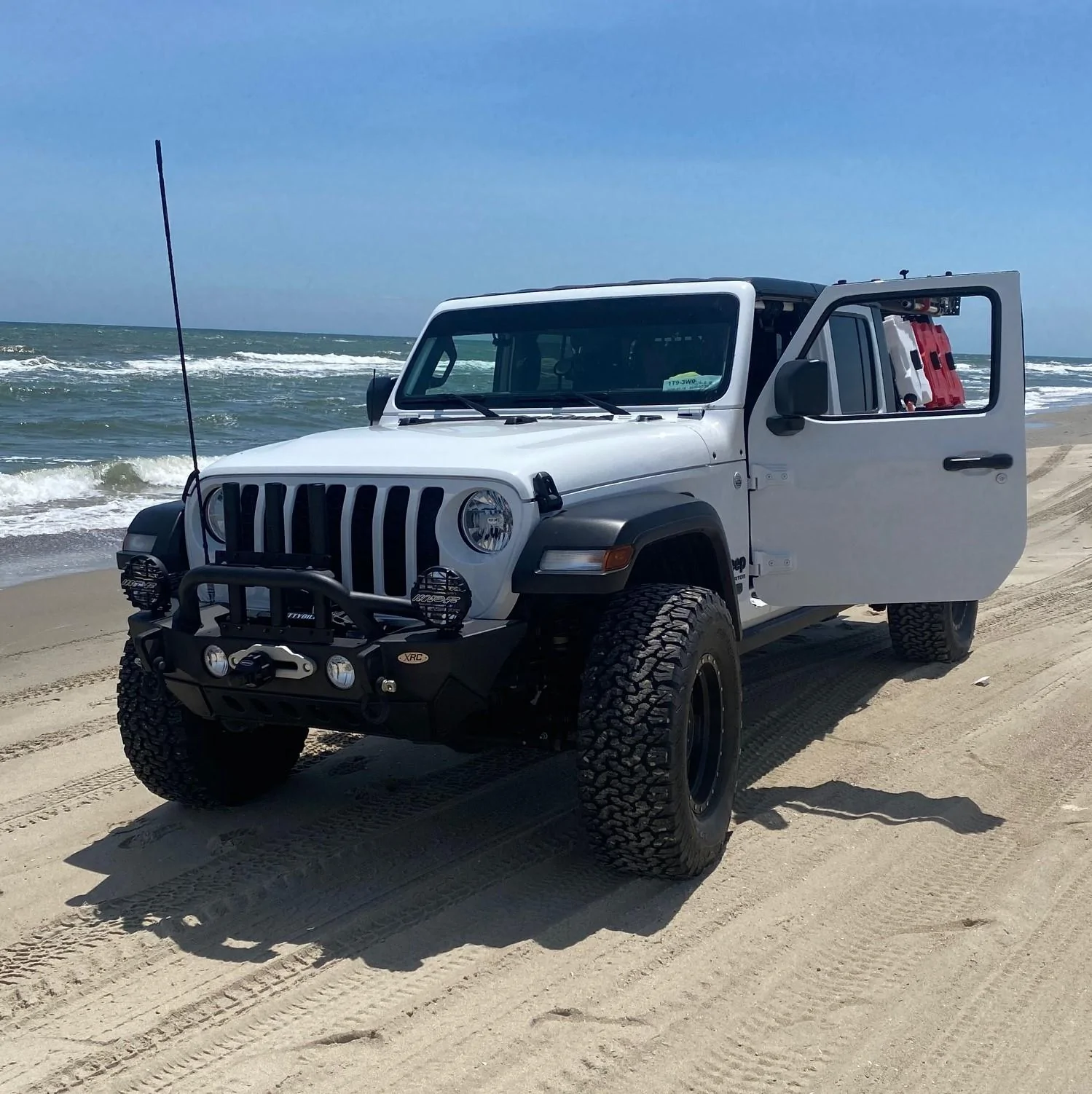 Jeep Gladiator BRIGHT WHITE Gladiator JT Club IMG_0777s