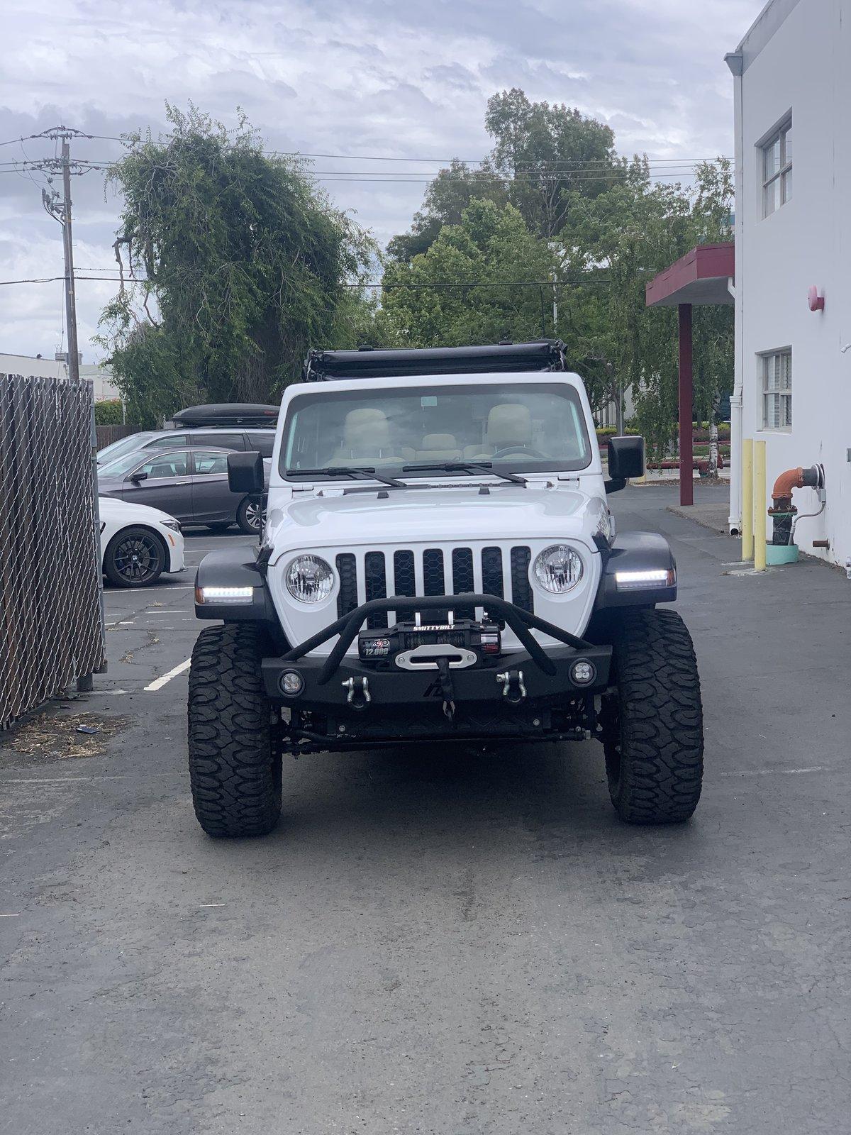 Jeep Gladiator Base Sport DRL activation? 59A04601-F2AE-4EE6-8D57-8DDFCAF31125