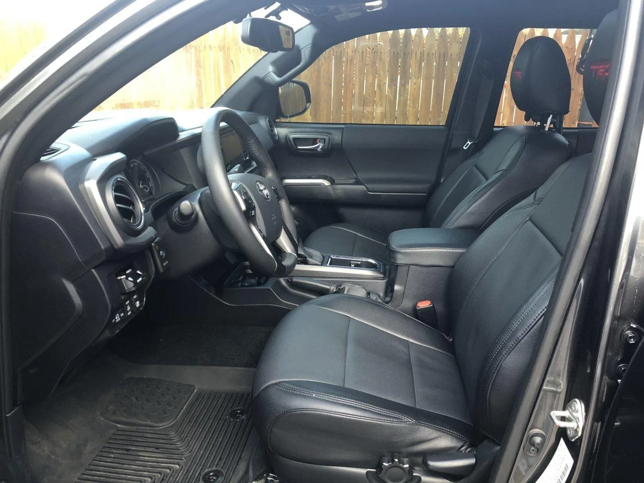 Jeep Gladiator Anybody seen this Katzskin leather kit? clazzio1