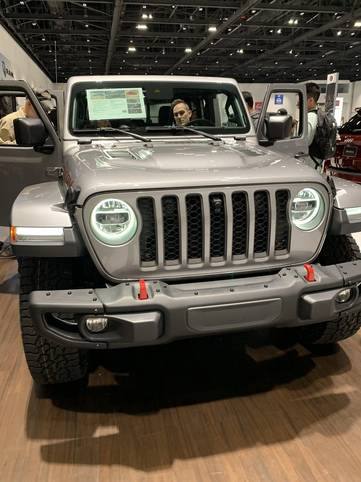 Jeep Gladiator Sitting in the Gladiator ask me anything 2EF06E22-6194-47A8-A191-53389B628DE0