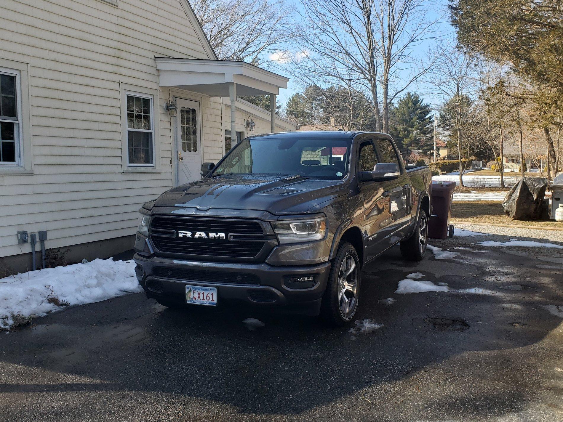 Jeep Gladiator JT sightings at consumer to shows? 20190311_153640