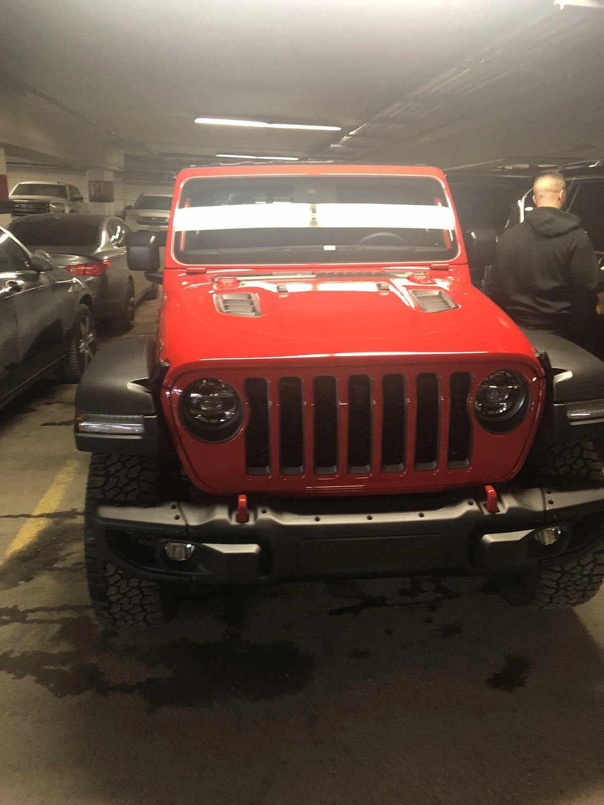 Jeep Gladiator FIRECRACKER RED Gladiator JT Club 4A1FC18F-9657-4381-B3F0-A3B44D1306FE