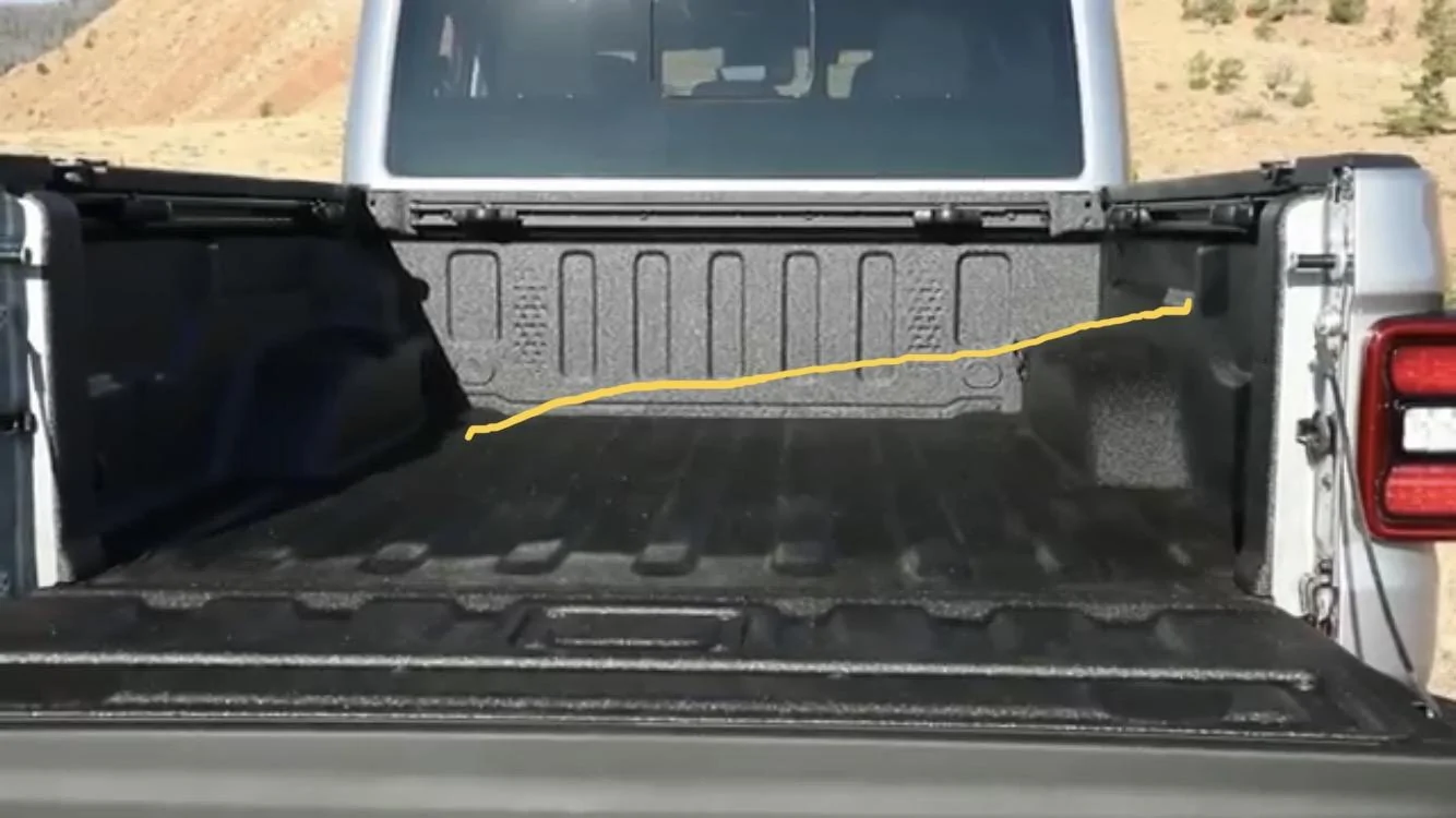 Jeep Gladiator Pickup trucks. Com teaser video 07AF6A3F-8005-4443-9B5D-421D58FAE7E6
