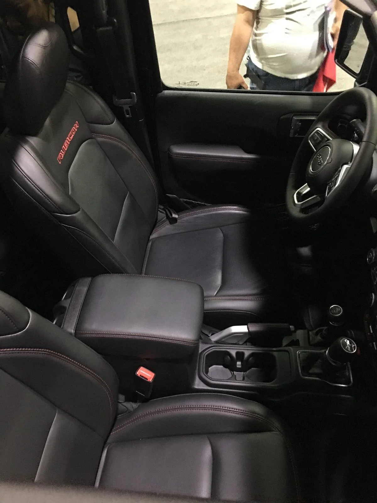 Jeep Gladiator Seat time in Gladiator at ATL Auto Show 981C92A5-2B8D-43D6-BC5C-6D6B42DFA53E