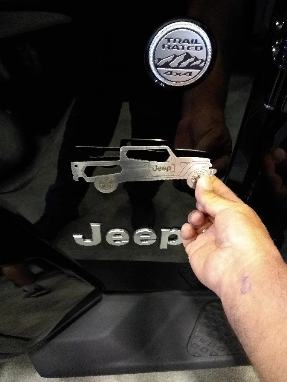 Jeep Gladiator Gladiator at Scottsdale expo show thoroughly examined & photographed IMG_20190324_111454461_LL