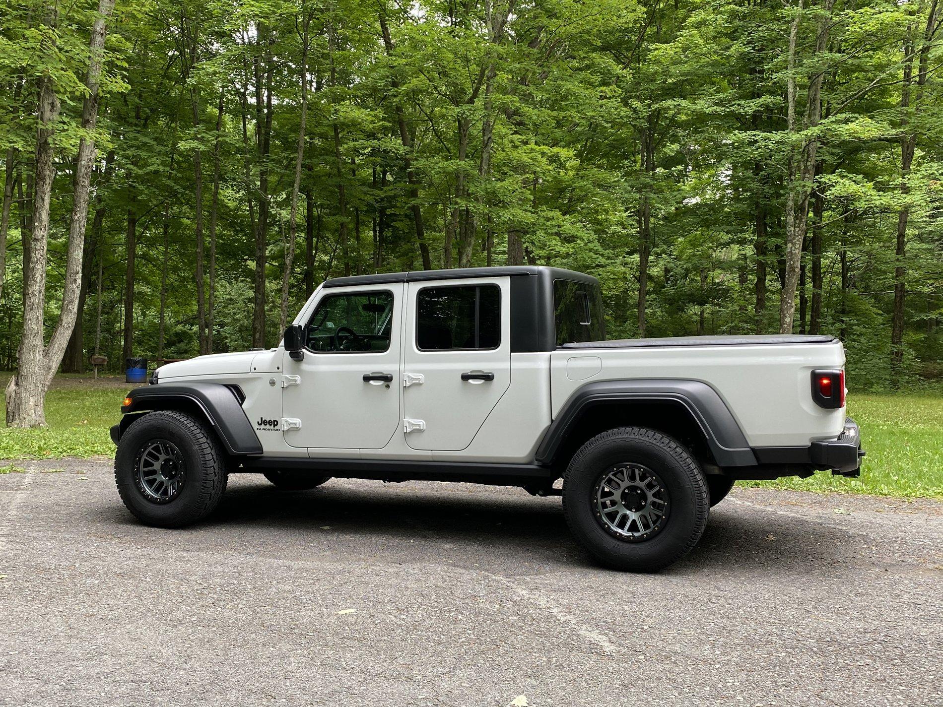 Jeep Gladiator Wheels?! Wheels?! Wheels?! E5C3E580-3A80-47FF-B2A5-770B9F956708