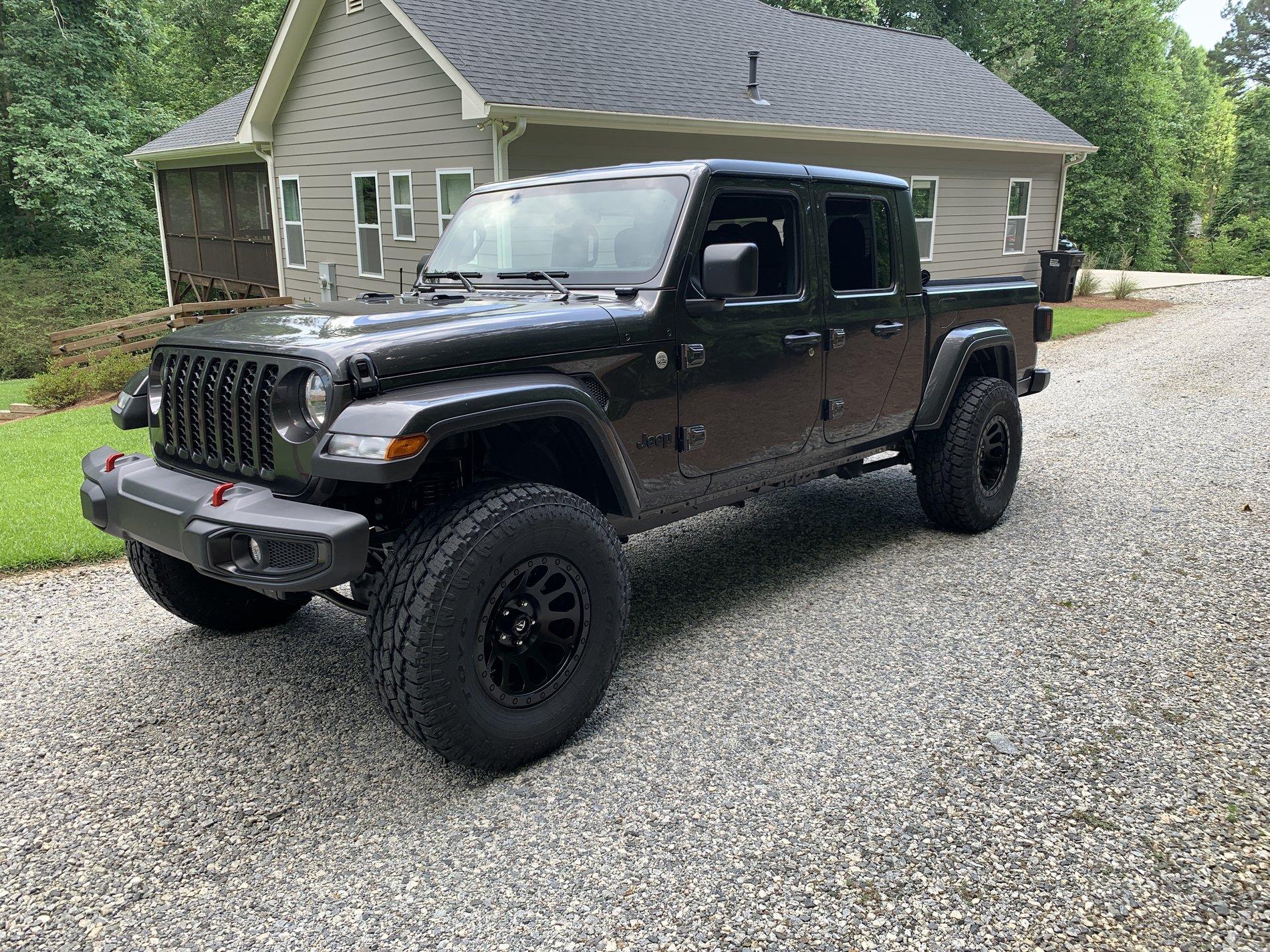 Jeep Gladiator Wheels?! Wheels?! Wheels?! 555719A0-DB98-4EDE-A3D2-CF6CD655B883