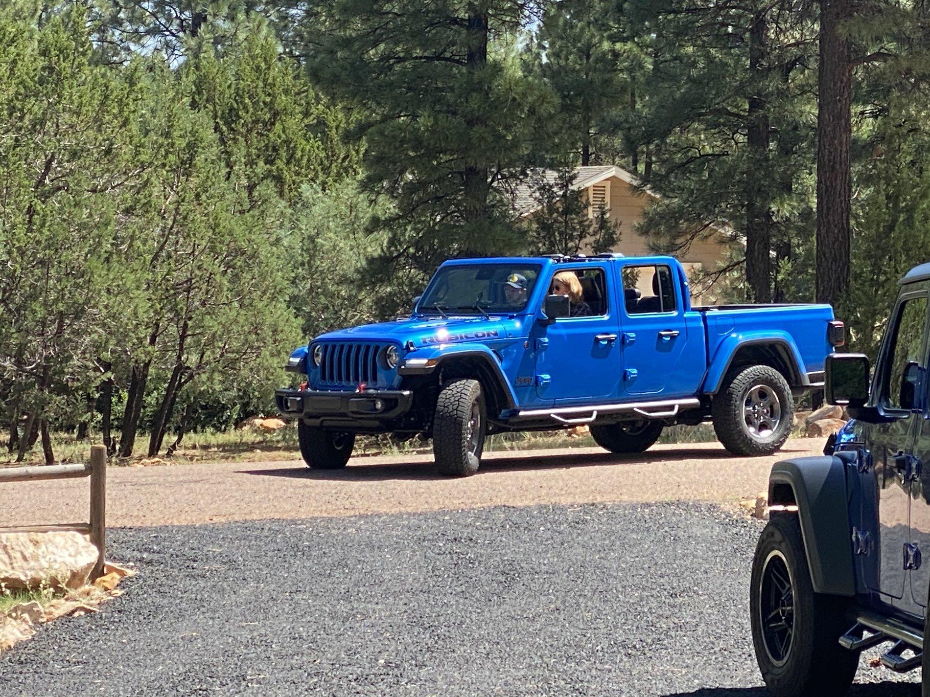 Jeep Gladiator Simple but Favorite 582C9E36-3F7E-4101-8806-E4FB34CBE5F1