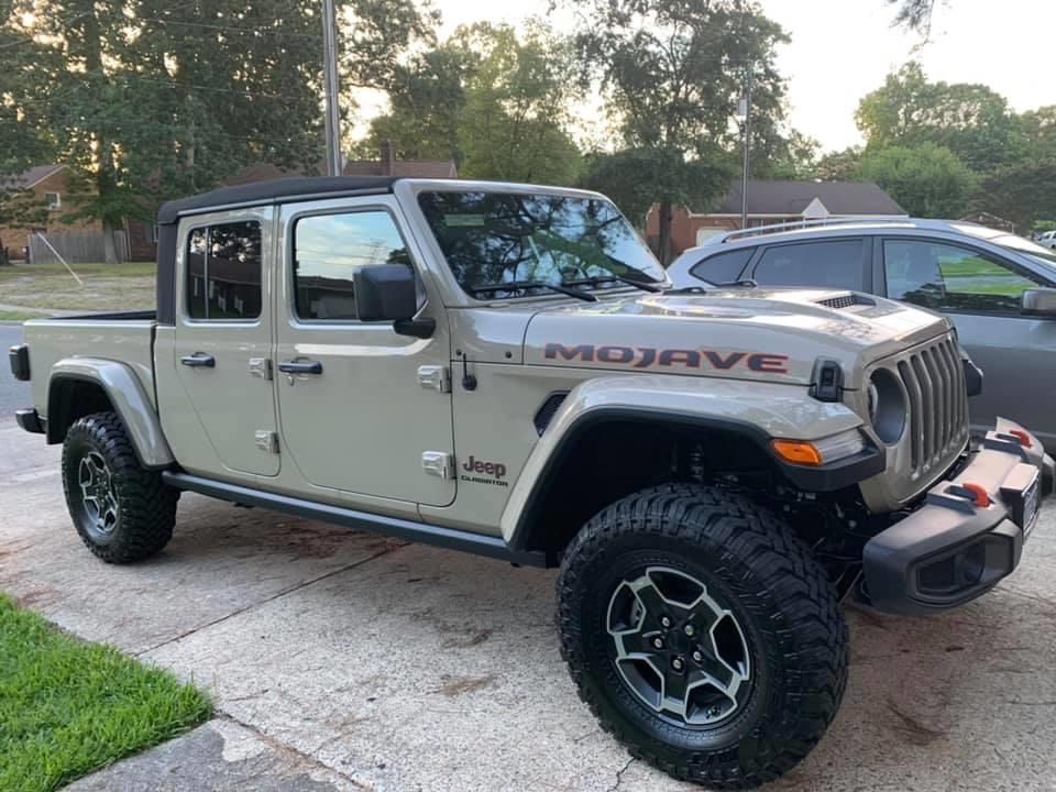 Jeep Gladiator Premium soft top month old (OEM) trade for color matched hard top. 0C50A0CC-0657-4A3A-A0DF-A563202E02C9
