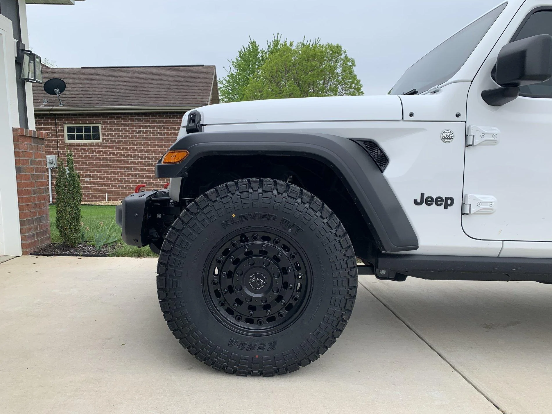 Jeep Gladiator Staying Flush 0F16856F-A90F-40CD-883E-3A9B092B3060
