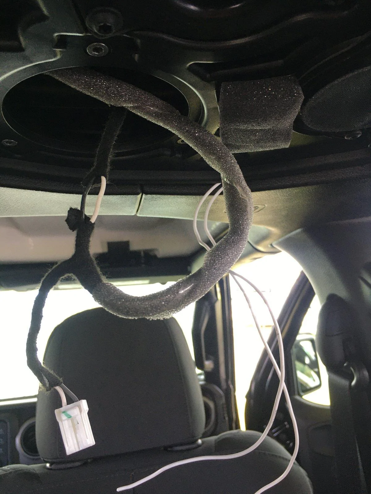 Jeep Gladiator Where would you splice? 29A8FBF9-6037-4AB1-8333-E395A2F3DDC6