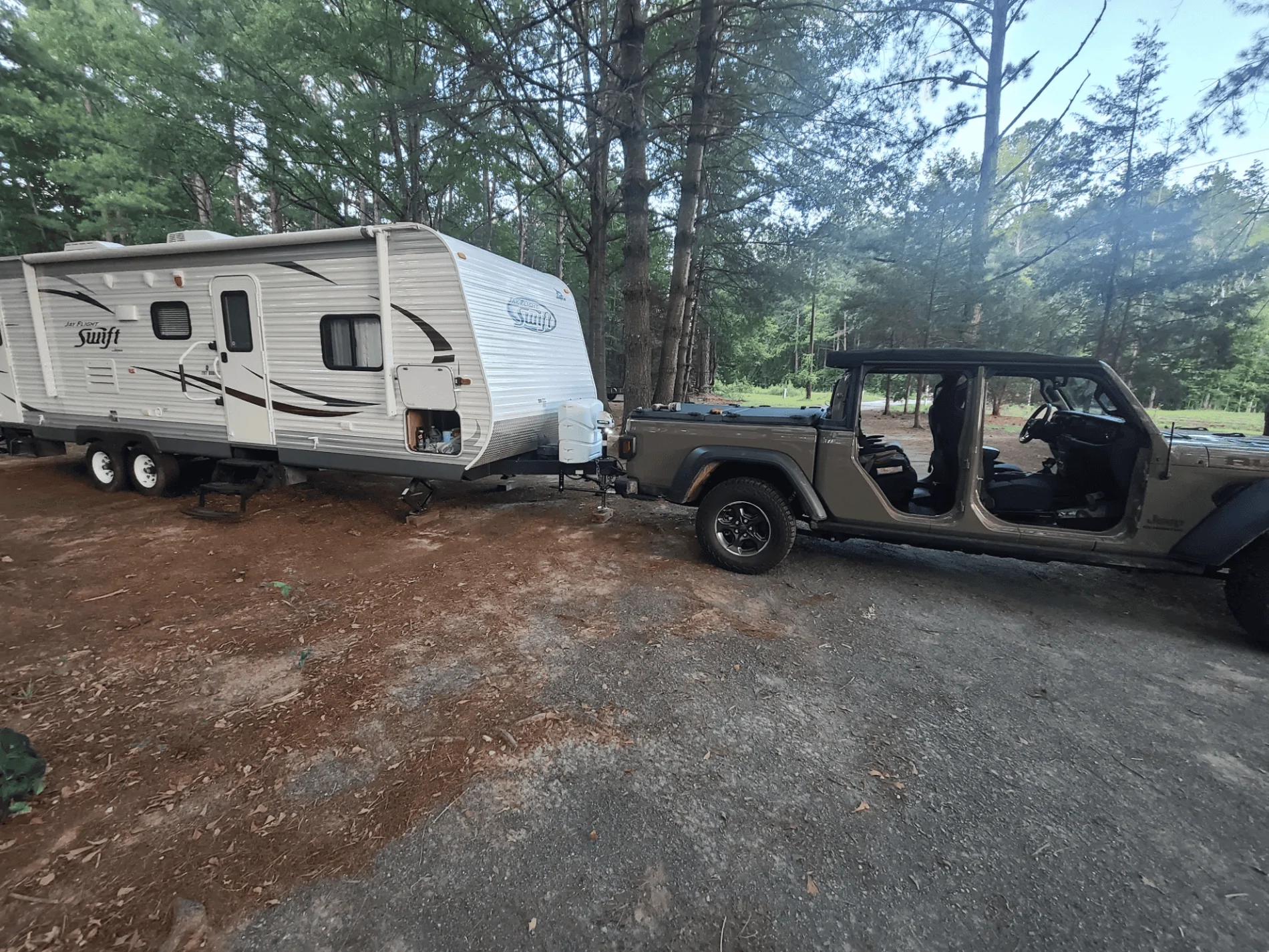 Jeep Gladiator Amount of Squat with weight distributing hitch 1595199754519