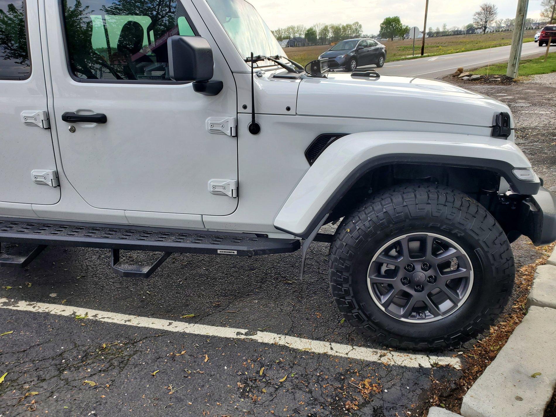 Jeep Gladiator Mud flaps that don't require require trimming flares or drilling? 20200515_091520