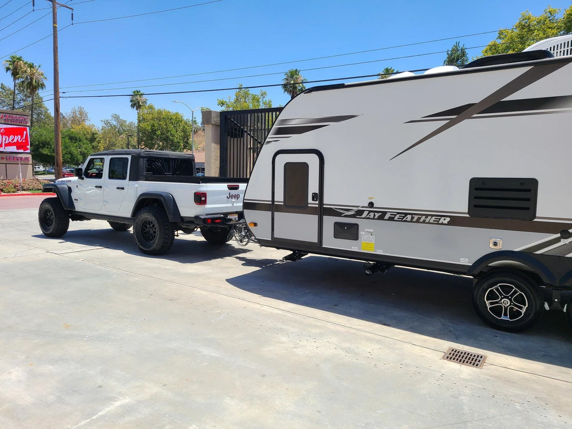 Jeep Gladiator 2.5"-3" Lift suggestions to retain as much towing capacity as possible 20200708_131947