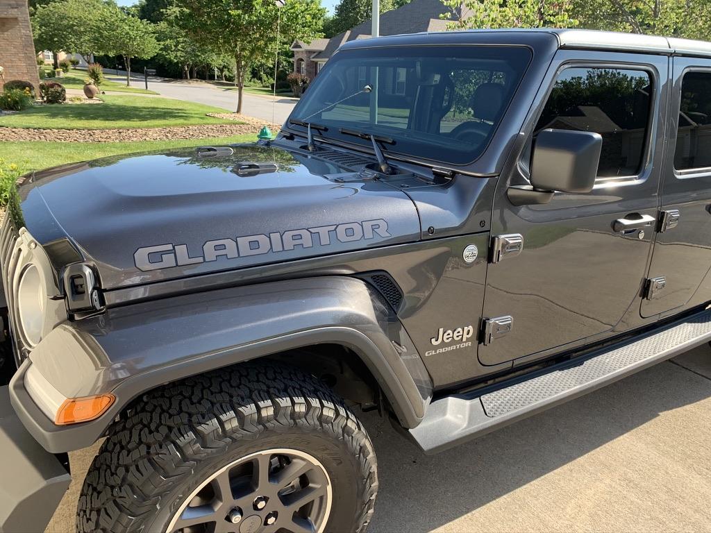 Jeep Gladiator Where did you get your Vinyl Graphics? 6FCAF6CA-359F-47ED-93A0-FCA9B708A842_1_105_c
