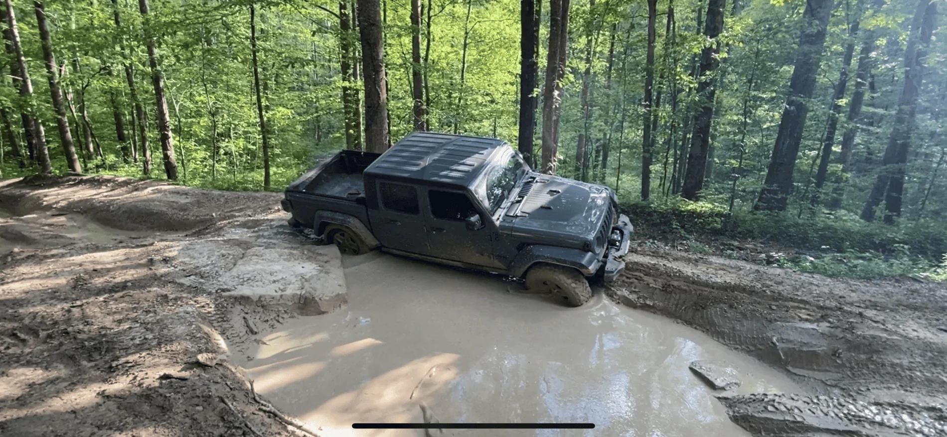 Jeep Gladiator Gladiator vs Tacoma IMO 6C7FE696-F4EC-45FB-96C8-AF49D3E56119