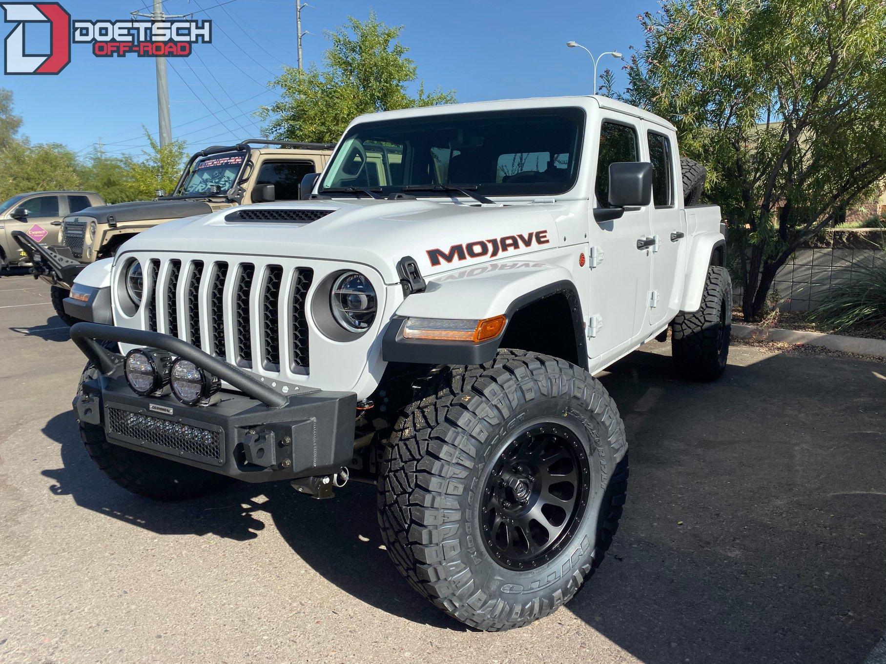 Jeep Gladiator Mojave only Pic thread! 109069038_1777671679042490_3809051661530803014_o