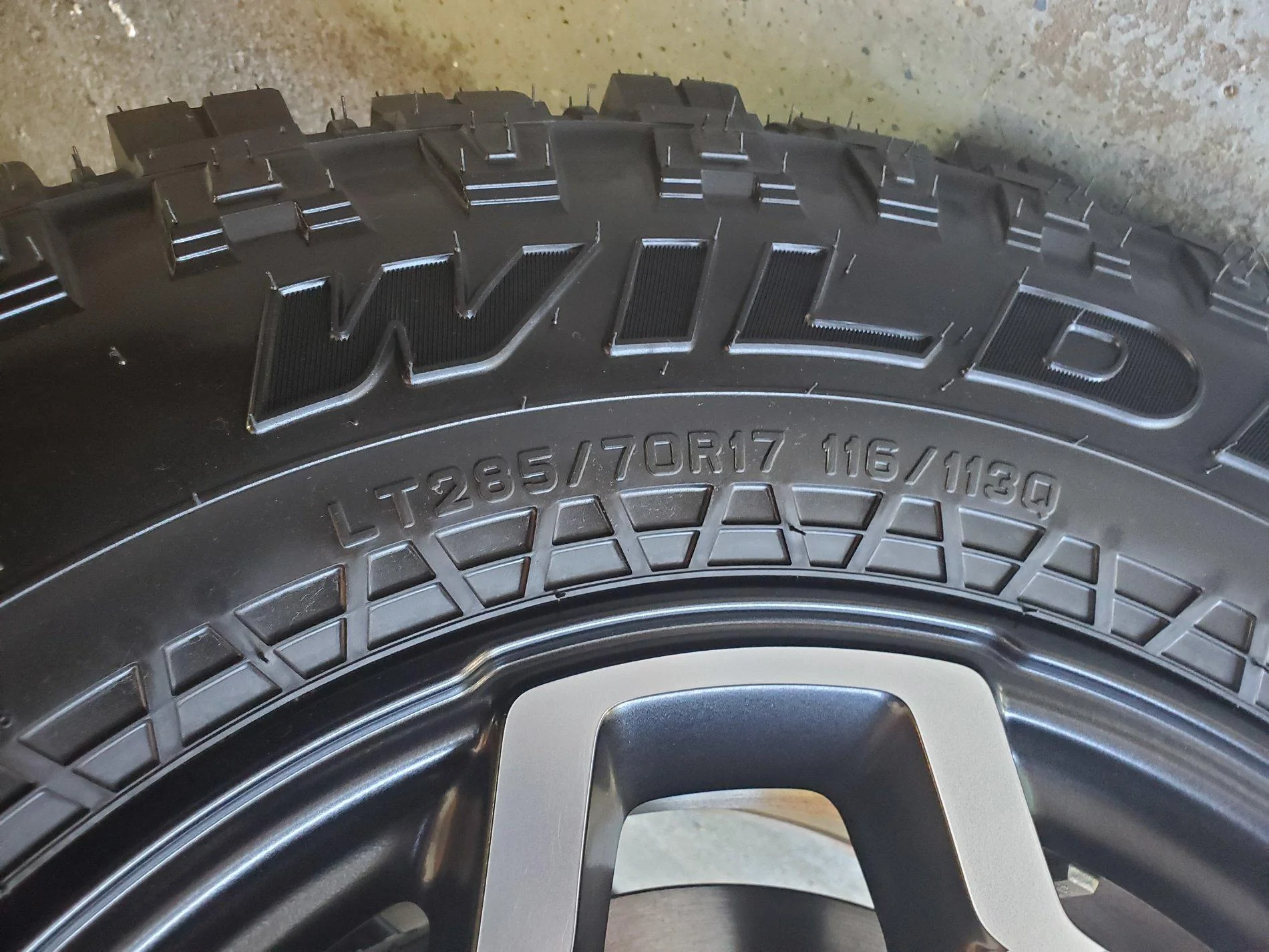 Jeep Gladiator 2020 Rubicon (JT) Wheels and Tires Flacon MT's Less than 300mi 20200715_160444 1